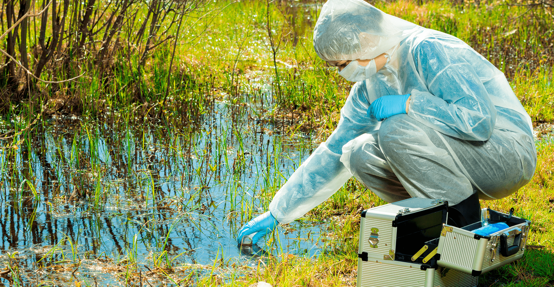 Arcadis e CETESB: Manual de Áreas Contaminadas